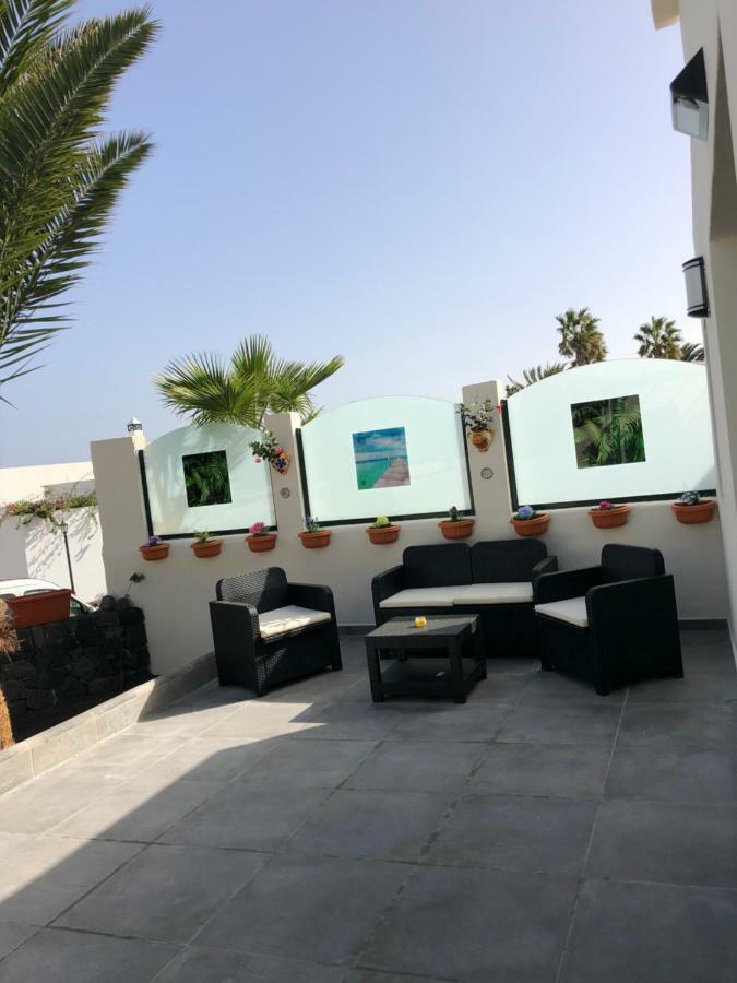 Casa Serafin Primera Linea 40b Costa Teguise